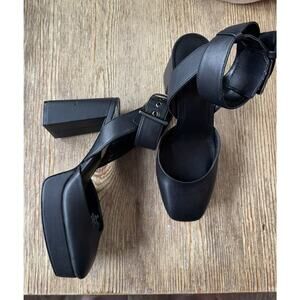 DKNY Women's Faux Leather Block Heel Briella-Platform ANK Pump Size 7